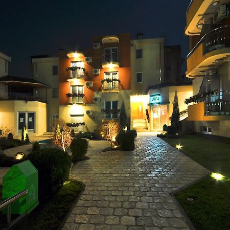 Iwa Centar Apartments & Wellness วรินรัชกา บานยา ภายนอก รูปภาพ