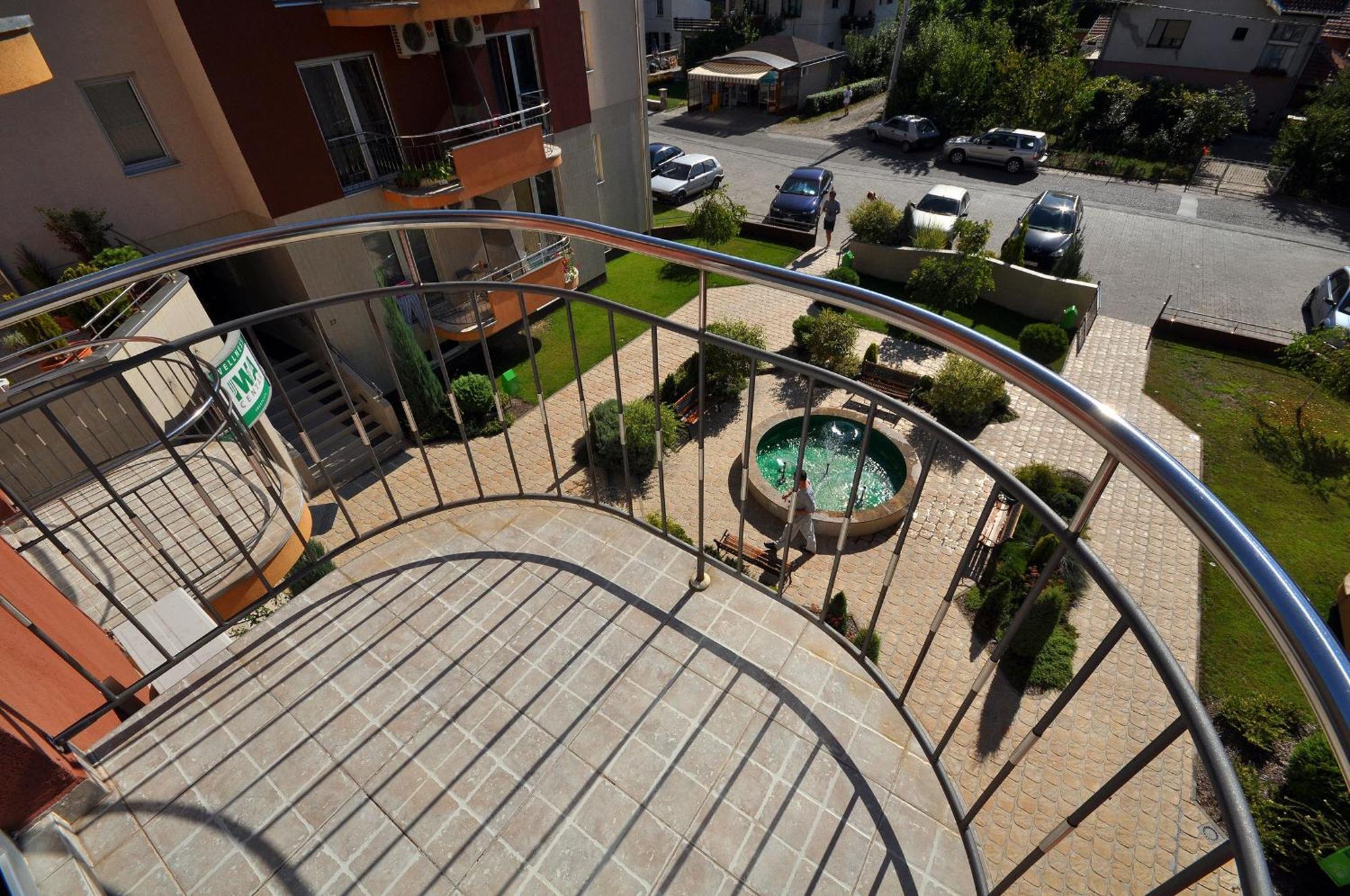 Iwa Centar Apartments & Wellness วรินรัชกา บานยา ภายนอก รูปภาพ