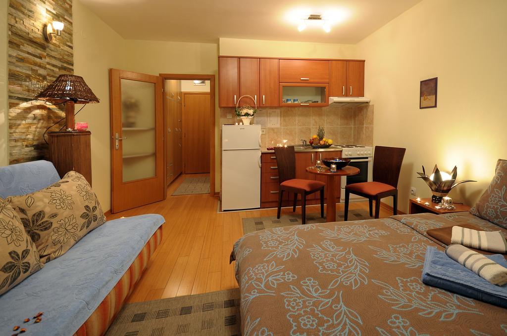 Iwa Centar Apartments & Wellness วรินรัชกา บานยา ภายนอก รูปภาพ