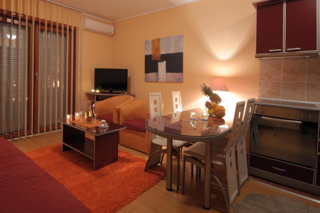 Iwa Centar Apartments & Wellness วรินรัชกา บานยา ภายนอก รูปภาพ